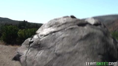 30273